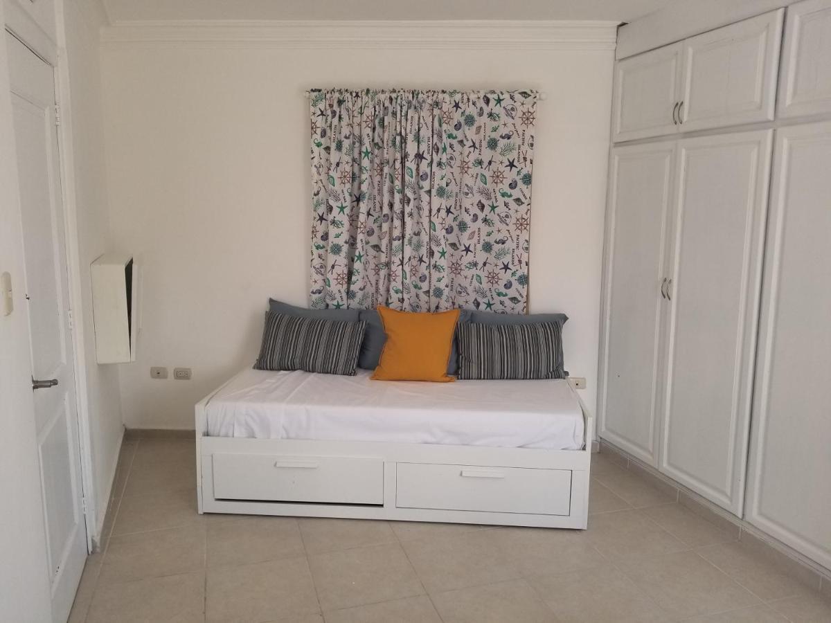 Karimar Beach Condo Hotel Пунта Кана Екстериор снимка